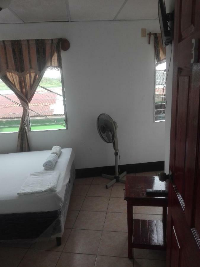 Hostal Don Frank San Carlos Eksteriør billede